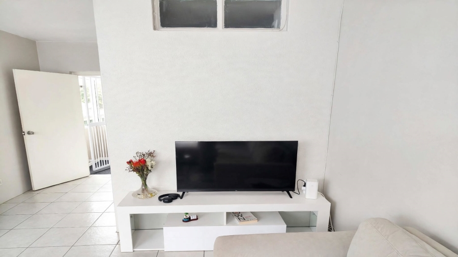 1 Bedroom Property for Sale in Rondebosch Western Cape
